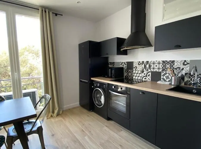 Center Apartment: Proximity, Modern Comfort Apartment Ajaccio (Corsica)