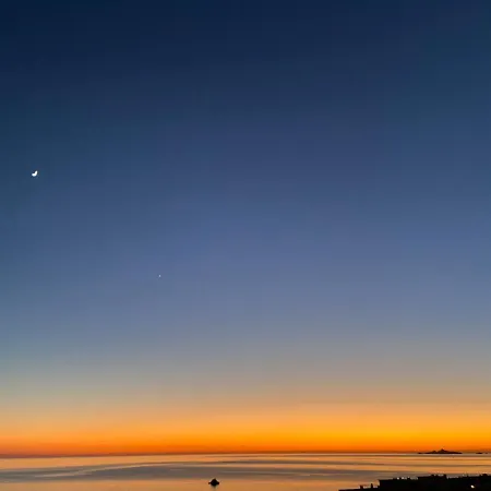 Magnifique T2 45m2 Neuf 5 Personnes Clim Wifi Stationnement Gratuit Centre A 300m *