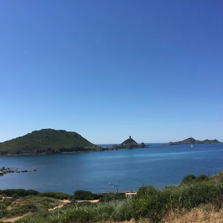 Ajaccio Magnifique T2 45m2 Neuf 5 Personnes Clim Wifi Stationnement Gratuit Centre à 300m *