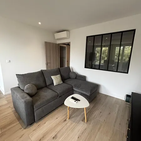 Magnifique T2 45m2 Neuf 5 Personnes Clim Wifi Stationnement Gratuit Centre A 300m Διαμέρισμα